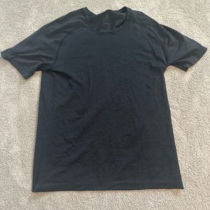 Metal vent tech tee